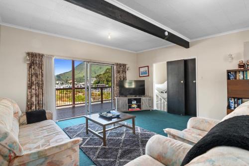 Coastal Charm - Picton Holiday Home