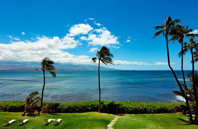 Coastal Chic Ocean Front Stunning View w AC