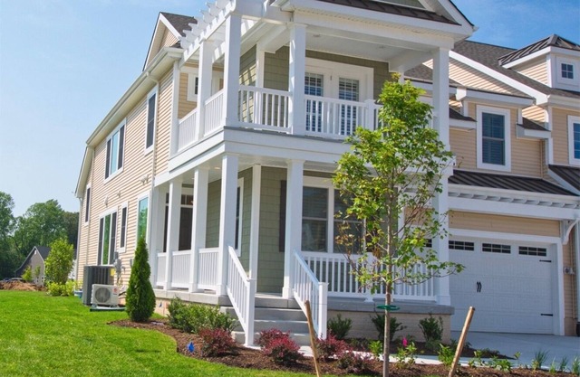 Coastal Club * 19084 Left * 6 BR Twin Lewes Beach Home * Sleeps 13 *