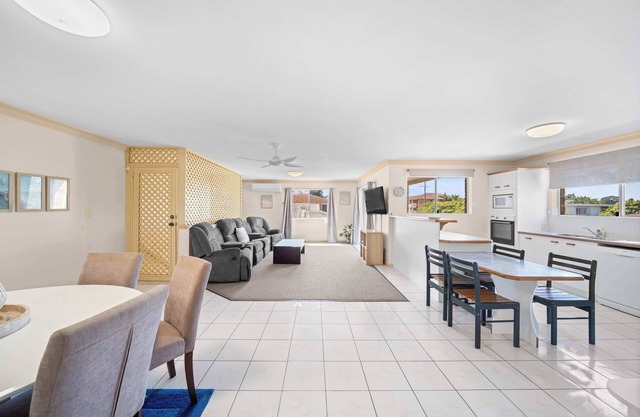 Coastal Comforts with Pumicestone Passage Views