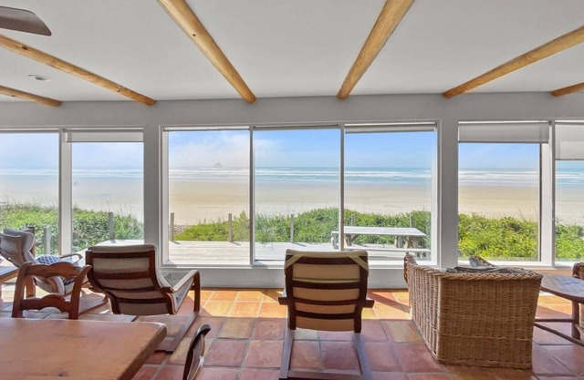 Coastal Escape with Stunning Views, Pet-Friendly Comfort, Hot Tub & Deck Just Steps to the Sand