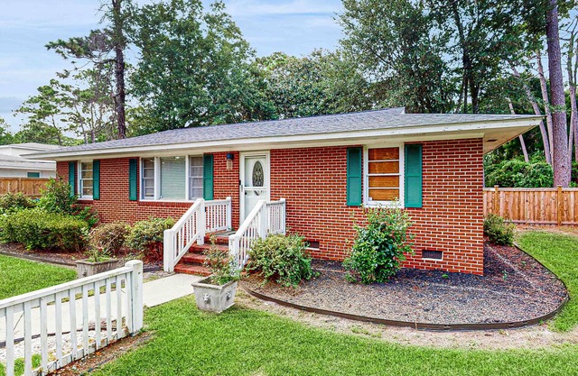 Coastal home with private patio and close to beach attractions