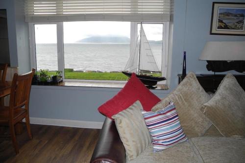 Coastal Kerry Hideaway - Sleeps 6 & Free Parking