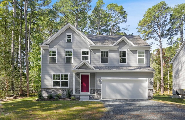Coastal Living - Brand new home w/Community Pool & Pet Friendly!