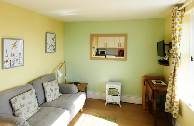 Coastal Path Cottage