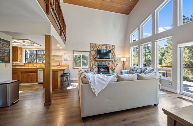 Coastal Retreat/King Beds/Big Sur Cabin/EV Chargernnn