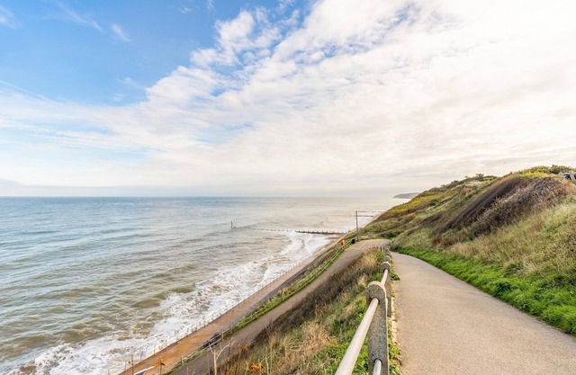 Coastal Retreat - Norfolk Holiday Properties