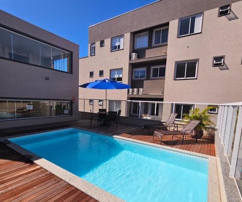 Cobertura em Bombinhas - Piscina - Luxo - Alto Padrão