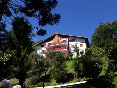 COBERTURA LUXUOSA DE 250 M2 a 3KMS DO CENTRINHO vista ESPETACULAR