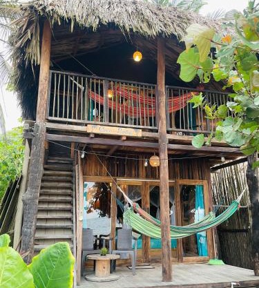 Coco Lodge & Surf, vista al mar