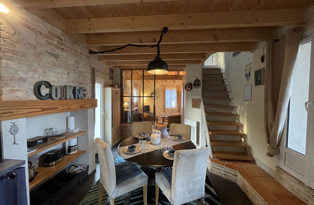 Cocooning gîte, swimming pool, near Bassin d'Arcachon, 30 min from beaches, sleeps 6