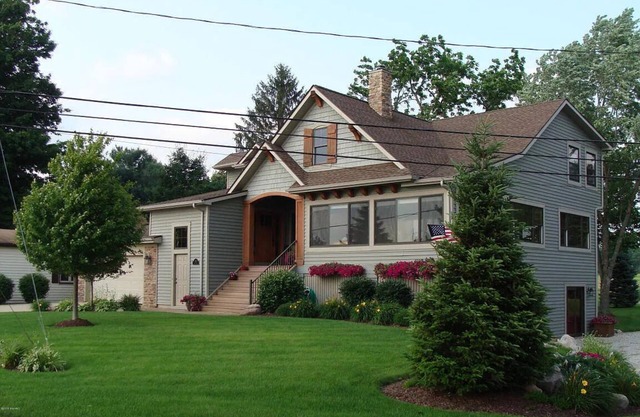 Coldwater Lake Spacious Lake Drive Getaway