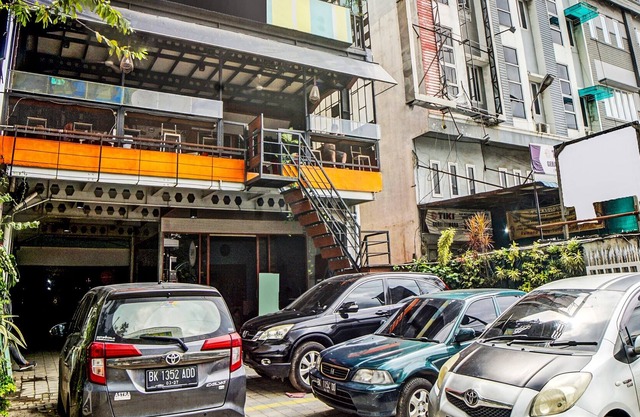 Collection O Sama Hotel