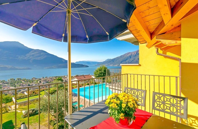 Collina Frantoio Holiday Apartment with Pool