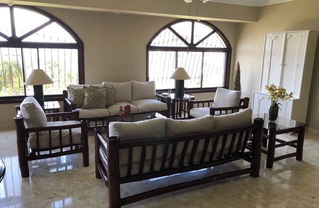 Colonial Zone/Santo Domingo/Nest in the Sky