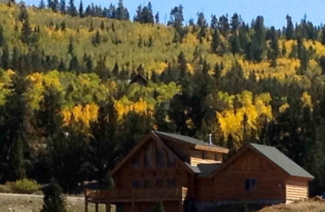 Colorado Mountain Paradise-Constructed On 3 Sunny Acres