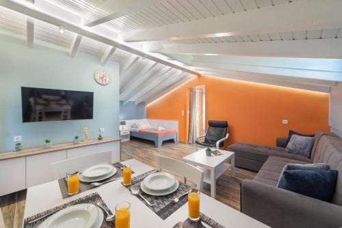 Colorful House (Attic)