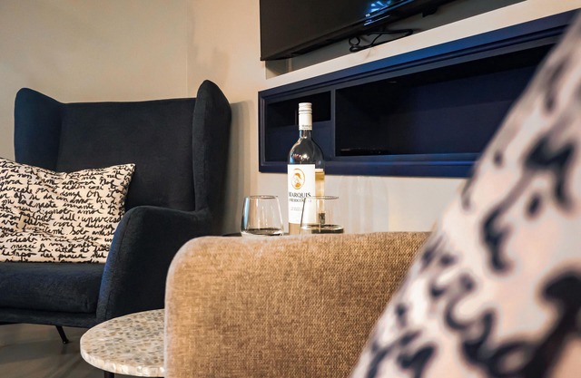 Colorful Loft with All Amenities