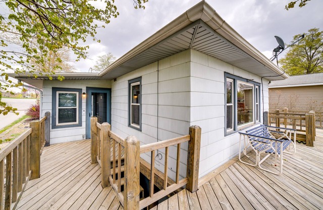 Columbia City Vacation Rental w/Lake Access