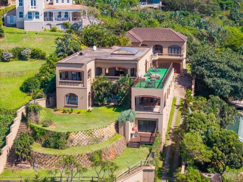 Colwyn Drive Luxury and Spa Guest House by First Private Stays