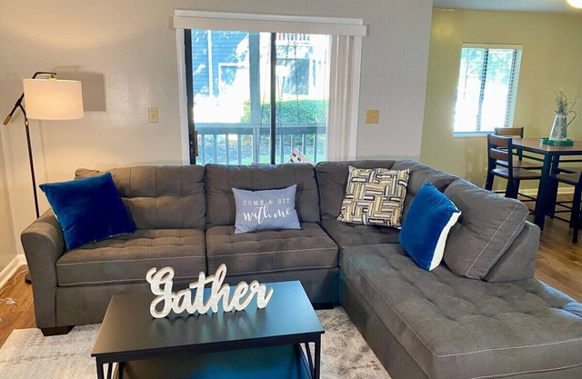 Come Cozy Up At This Calabash Gem! Mid-Term Renters Welcome!