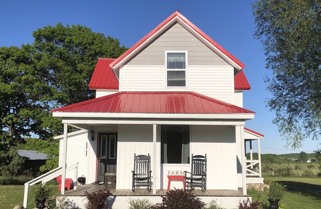 Come Getaway & Relax Up On The Farm Just Min's From Mackinaw City/Bridge/Island