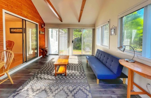 Come Relax at the Pine Ridge Retreat