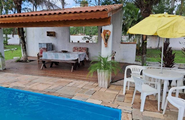 COME REST ON THE BEACH IN A COUNTRYSIDE ATMOSPHERE