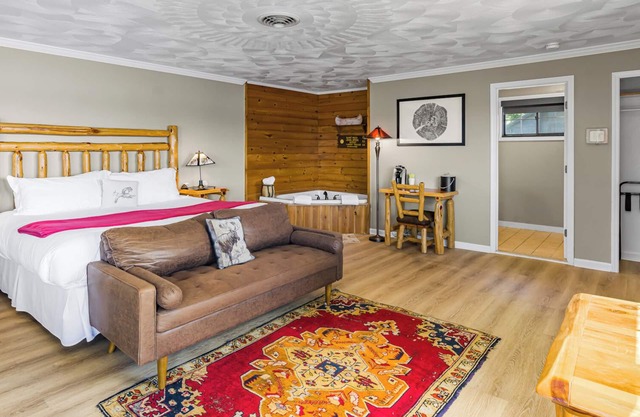 Come stay at Great Pines for amazing views!
