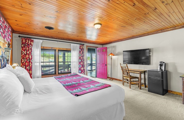 Come stay at Great Pines for amazing views!