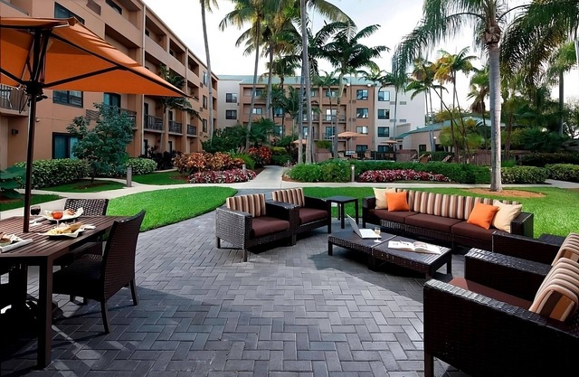 Comfort and Relaxation! with Outdoor Pool, Close to Spanish Lake Park