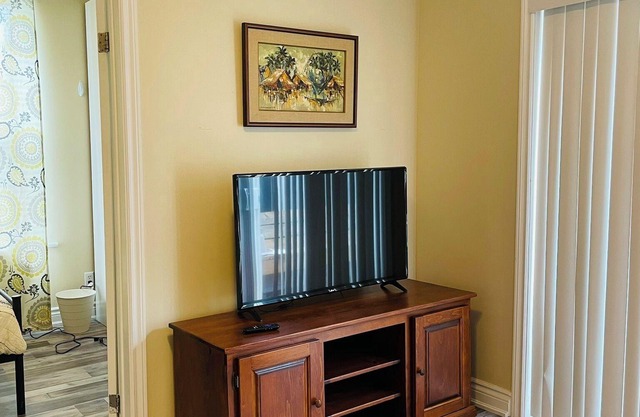 Comfort Home Stays - Central Niagara Ideal For Families or Groups
