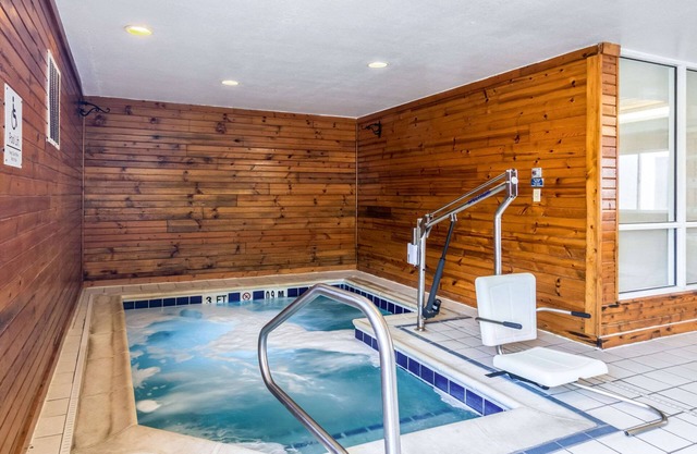 Comfort Inn & Suites - Hannibal