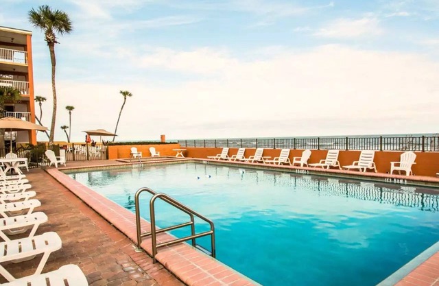 Comfort Inn & Suites Ormond Beach Oceanfront