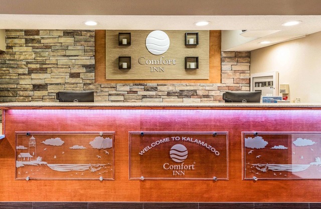 Comfort Inn Wings Stadium
