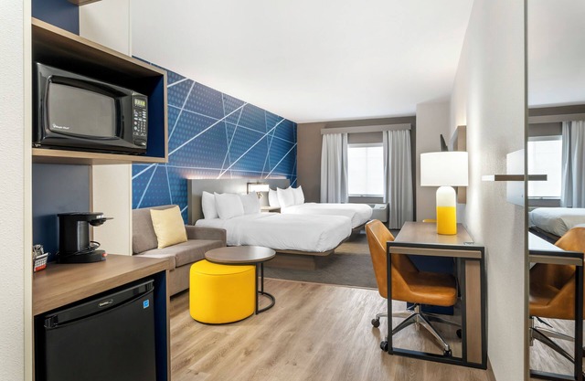 Comfort Suites Elgin