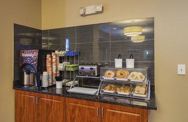 Comfort Suites Grayslake near Libertyville North