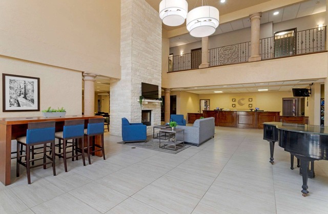 Comfort Suites Kingwood Houston North