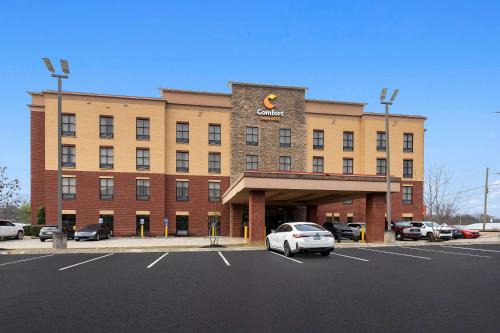 Comfort Suites Nashville near Percy Priest Lake