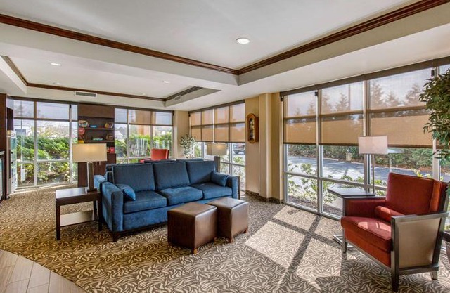 Comfort Suites Seaford