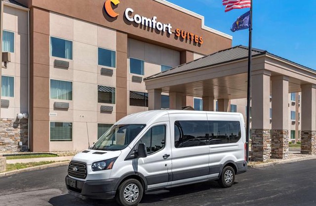 Comfort Suites South