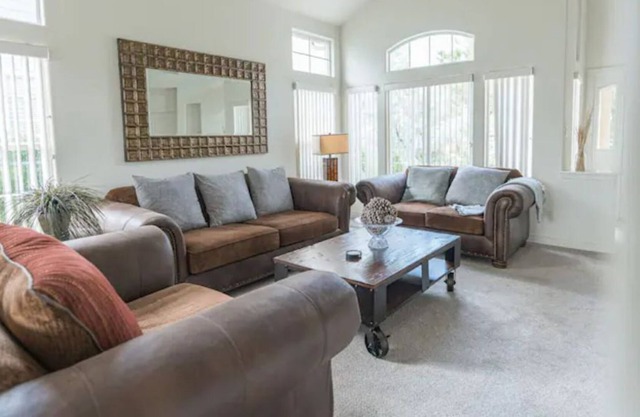 Comfort + Views + Hot Tub Reno/Sparks/Tahoe home