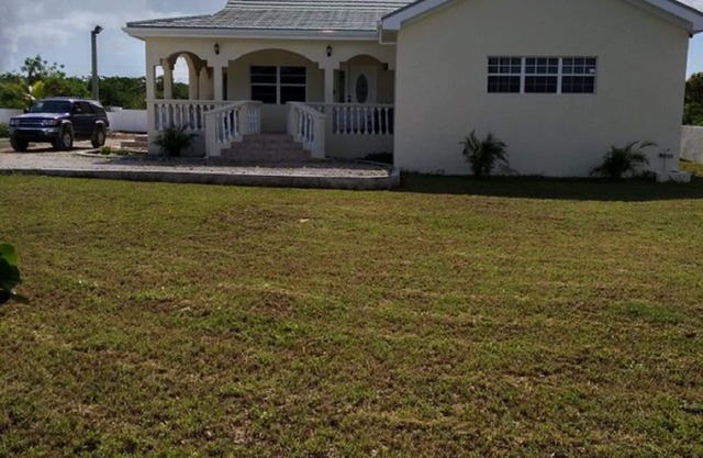 Comfort Villa Home- Bottle Creek, North Caicos,