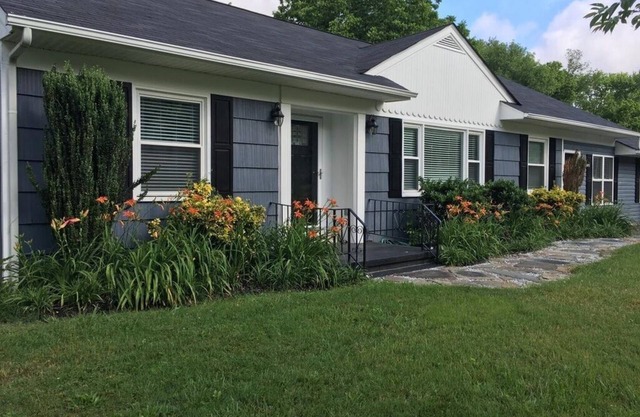 Comfortable 3BR/2Bath in Historic Downtown Cleveland TN