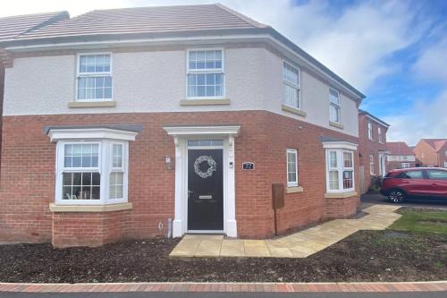 Comfortable 5 - Guest Abode - In Quiet Village