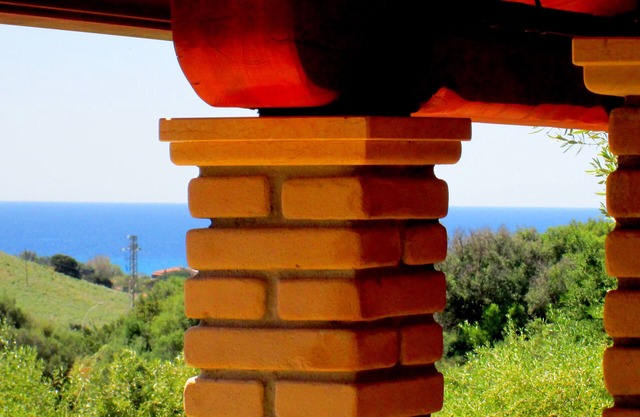 Comfortable apartment with terrace overlooking the sea, near Villasimius