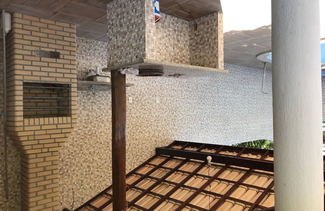 Comfortable beach house with nearby beach and river to enjoy.