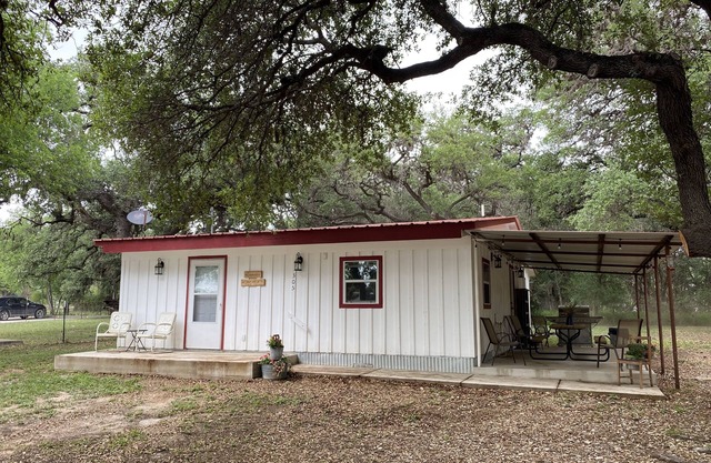 Comfortable, cottage, huge shade trees