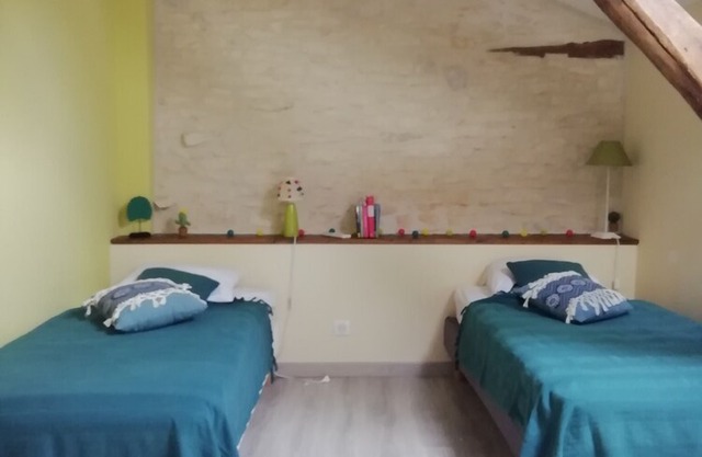 Comfortable cottage with swimming pool and paddling pool