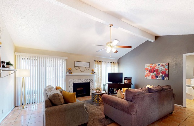 Comfortable Dog-Friendly Home with Fenced Yard, Patio, & WiFi - Great Location